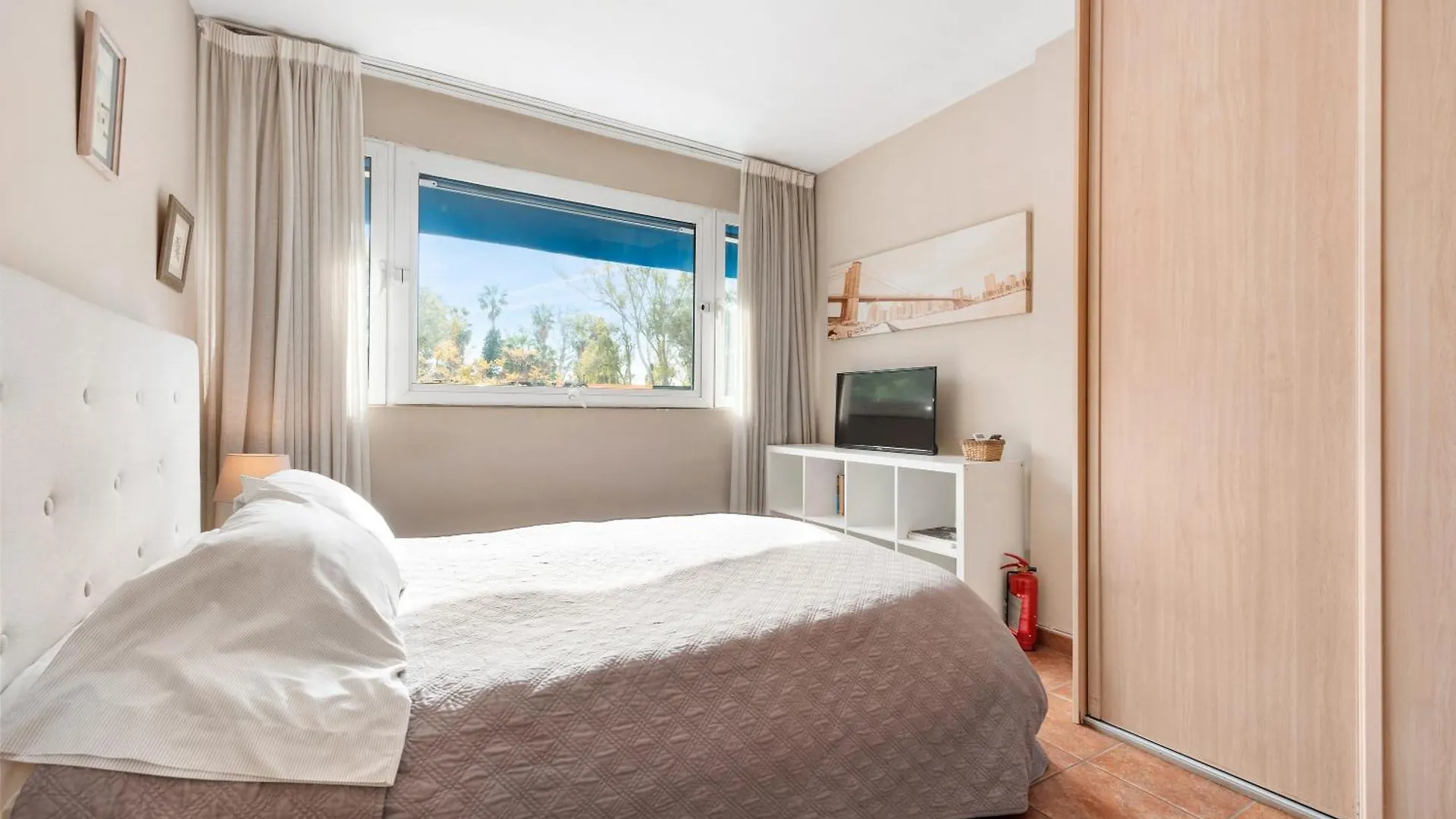 Apartment Acogedor Estudio En Pedregalejo Junto Al Mar Malaga Spain